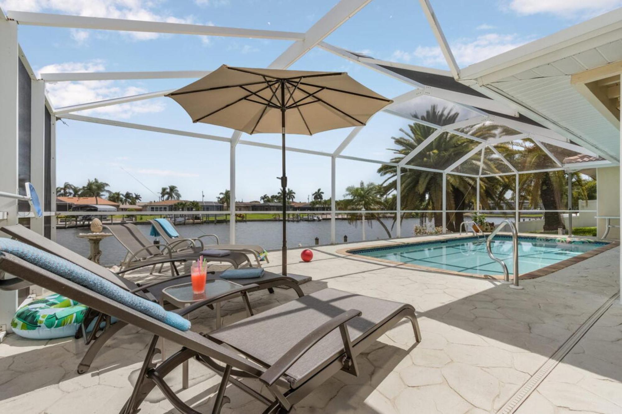 Villa Catalina Isles - Holidays In Paradise Cape Coral Exterior foto