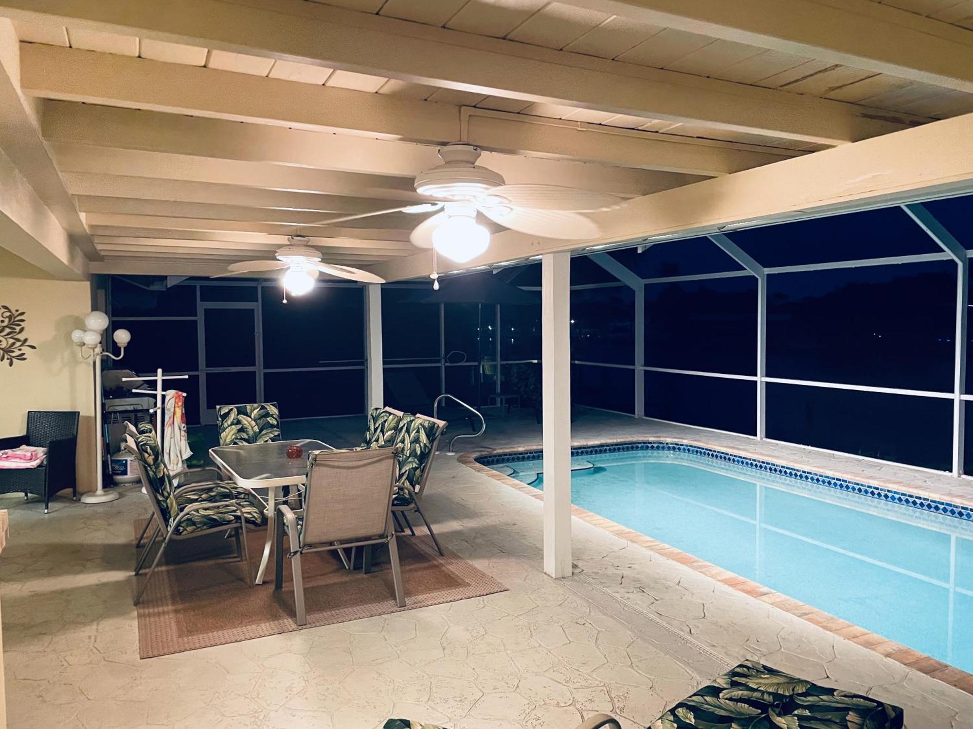 Villa Catalina Isles - Holidays In Paradise Cape Coral Exterior foto